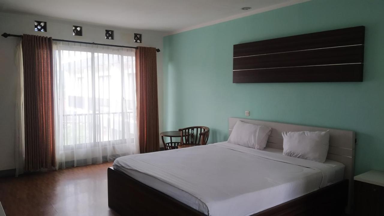 Puncak Village Hotel&Kampung Main Anak Gadok Exterior foto